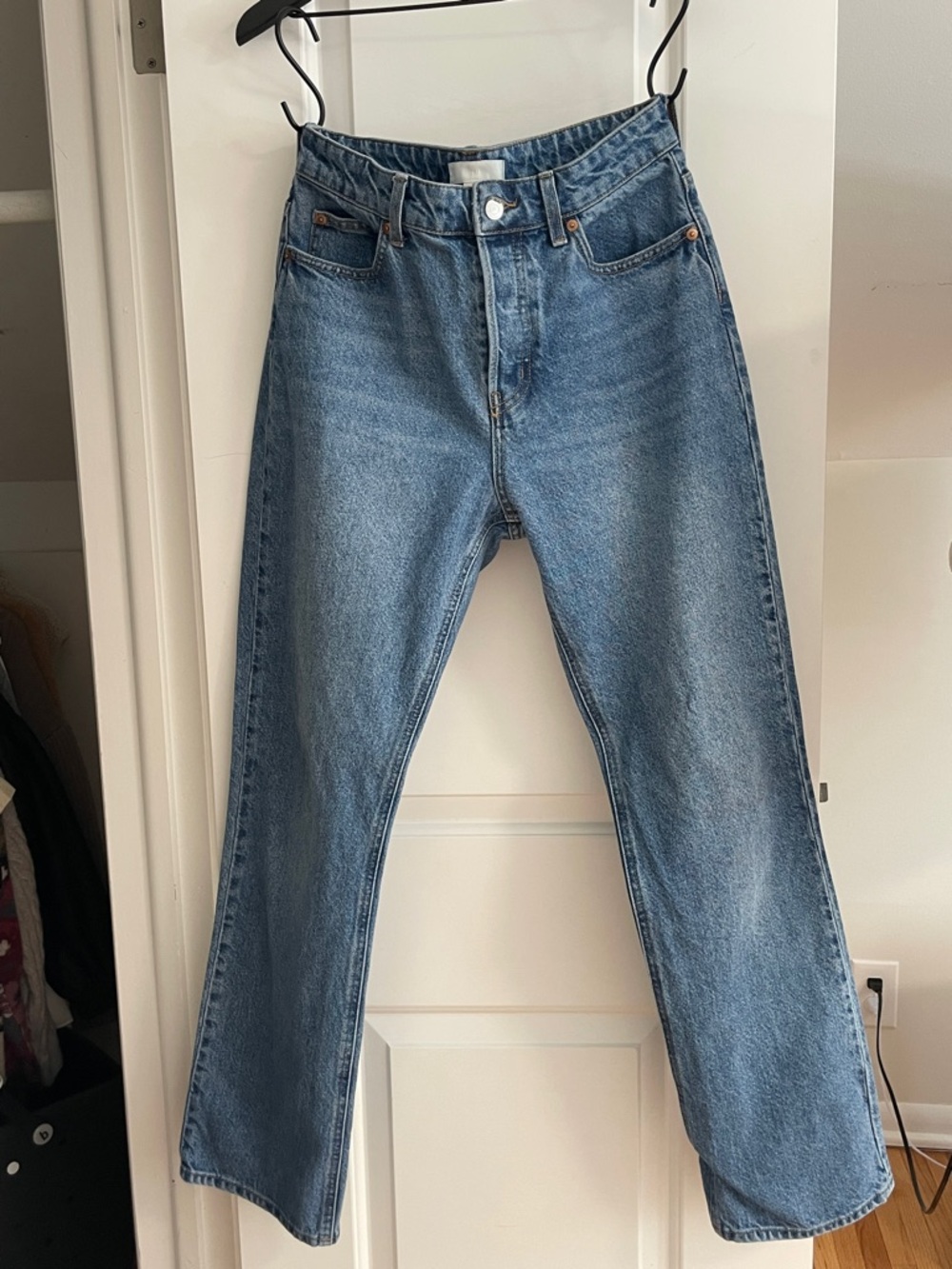 H&M Women's Straight-Leg Jeans in Light Blue Denim